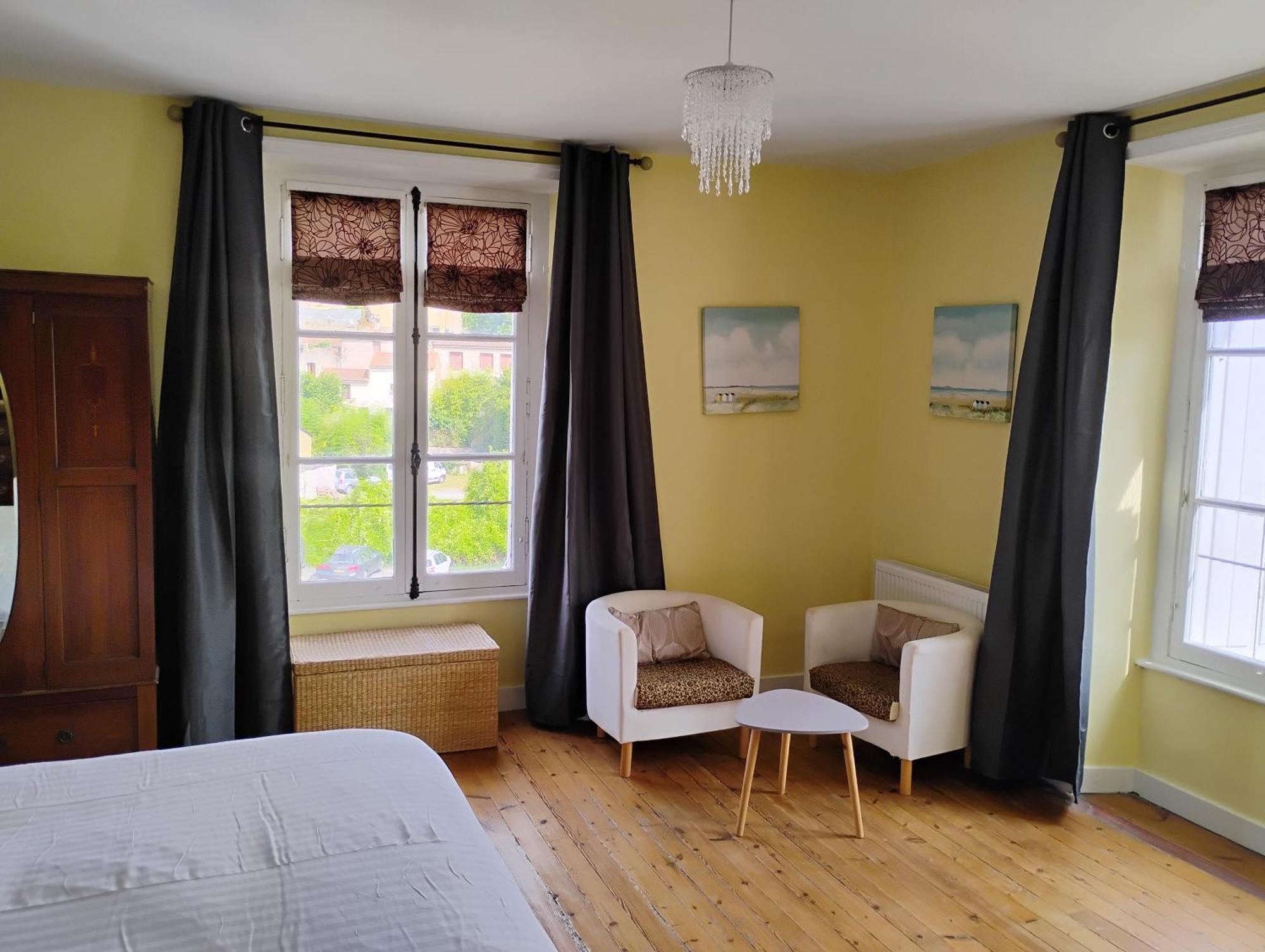 Le Voltaire Bed & Breakfast Airvault Ngoại thất bức ảnh