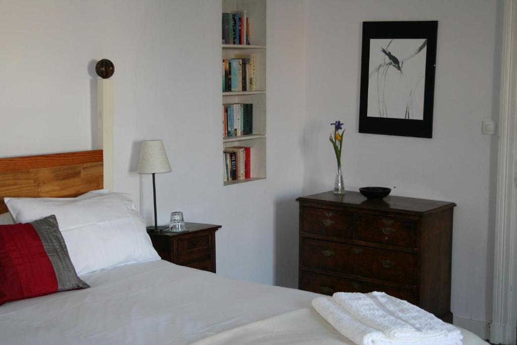 Le Voltaire Bed & Breakfast Airvault Phòng bức ảnh